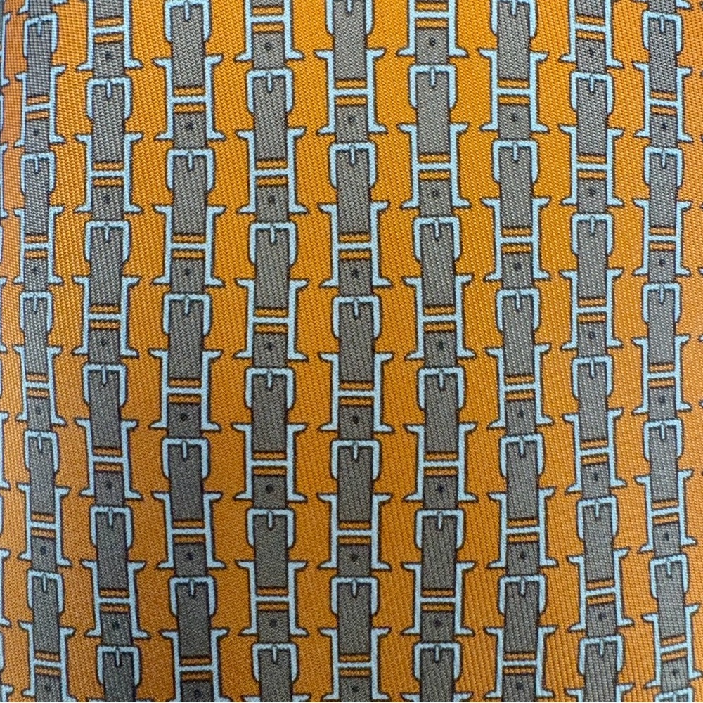 Authentic Hermes Silk Tie Geometric Buckles Pattern 5412 OA Vintage Orange